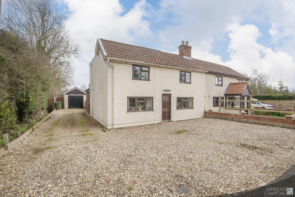 Attleborough Road, Morley St. Peter 3 bed semidetached house for sale