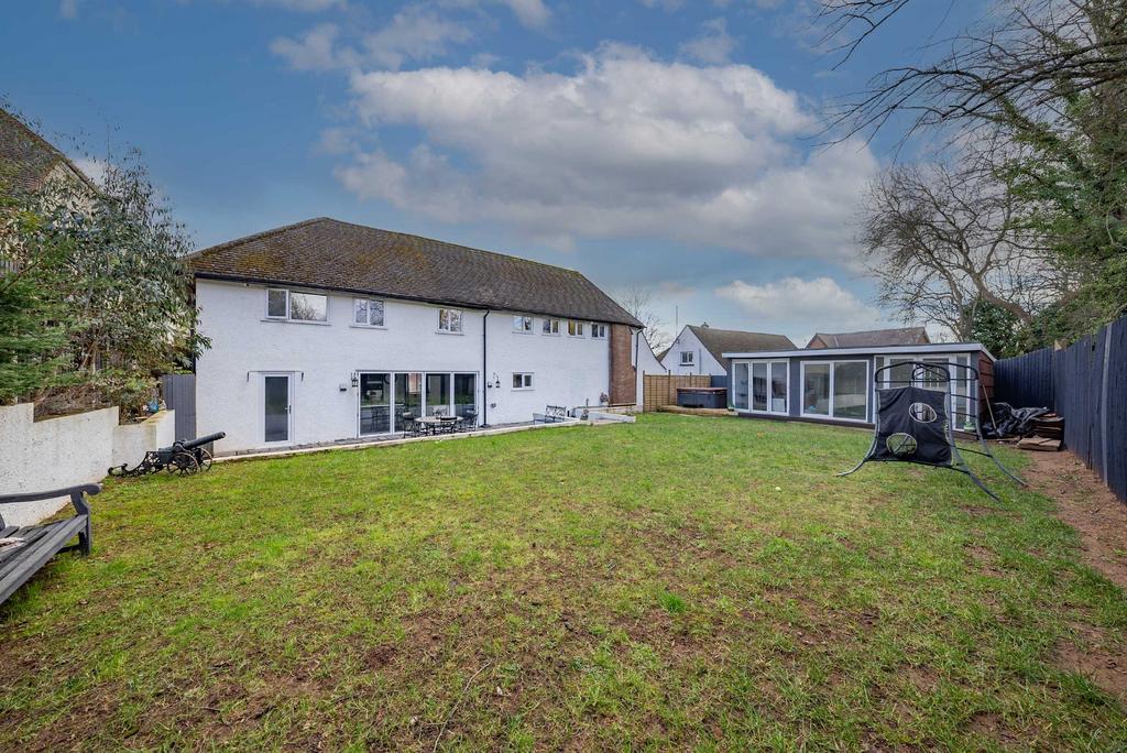 Old Chepstow Road, Langstone 5 bed detached house £750,000