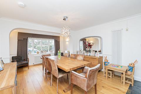 6 bedroom detached house for sale - Beresford Drive, Woodford Green, IG8