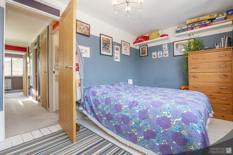 16 Cheyham Mount, Norwich, NR4 6HL