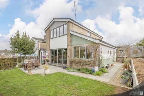 16 Cheyham Mount, Norwich, NR4 6HL