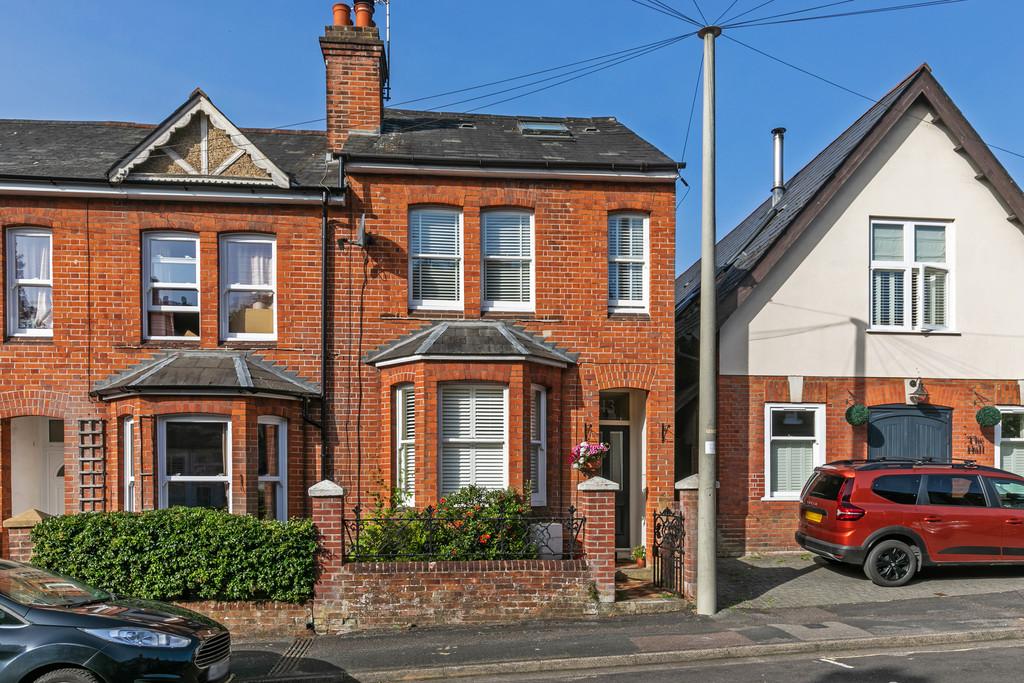 Brassey Road, Winchester, SO22 3 bed terraced house for sale £625,000