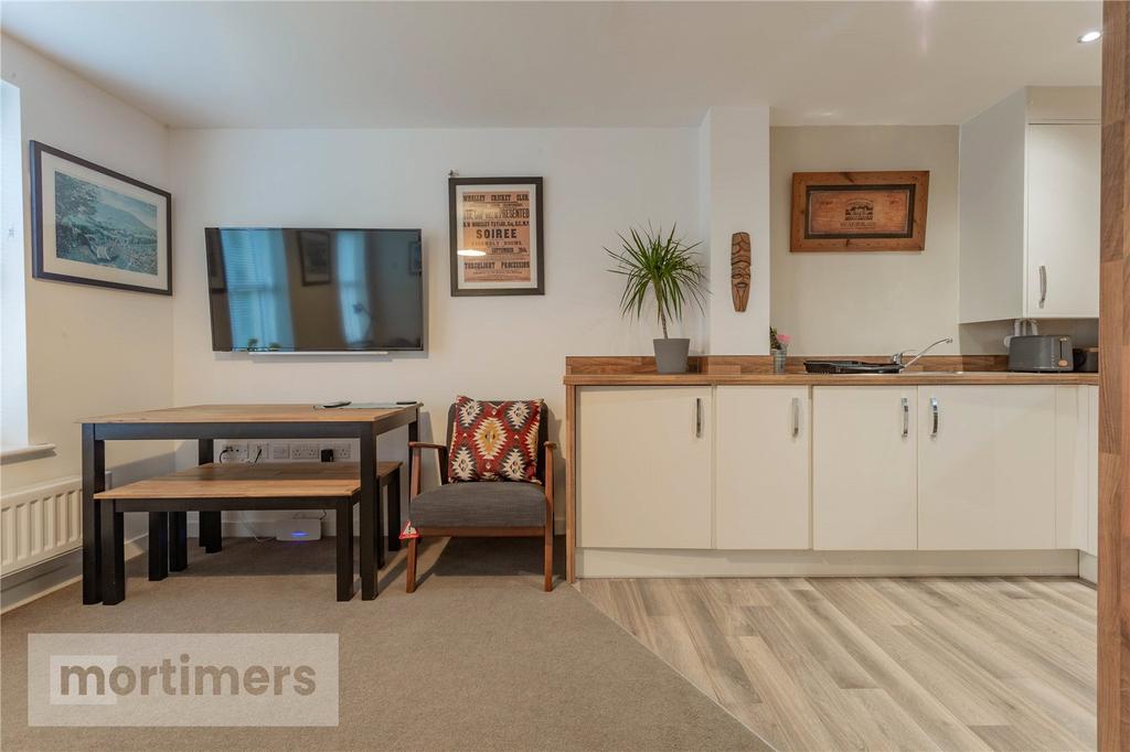 Edward Drive, Clitheroe, Lancashire, BB7 2 bed apartment £139,950