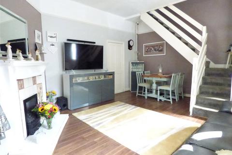 2 bedroom end of terrace house for sale, St. Marys Road, Glossop, Derbyshire, SK13