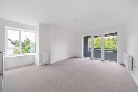 Flat 4, 22 Hartley Down, Purley, CR8 4EA