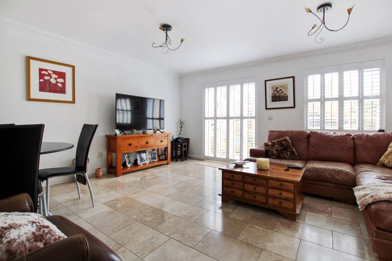 Abbey Drive, Bexley Park 3 bed terraced house for sale £500,000