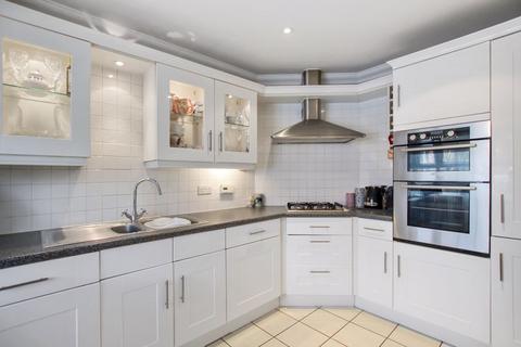 4 Abbey Drive, Dartford, DA2 7WP