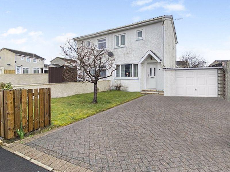Loudon Crescent, Kilwinning 2 bed semidetached house £120,000