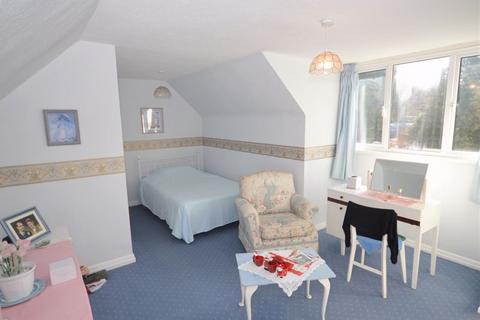 2 bedroom semi-detached bungalow for sale, Union Road West, Abergavenny