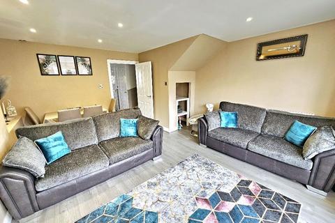 46 Canterbury Close, Erdington, Birmingham, B23 7QL
