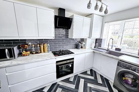 46 Canterbury Close, Erdington, Birmingham, B23 7QL
