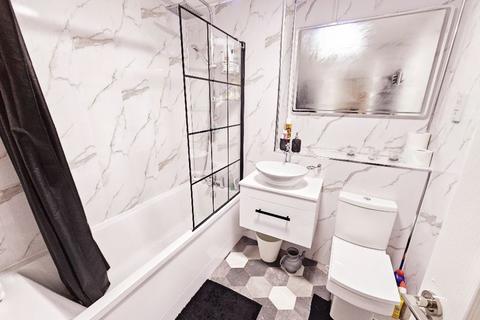46 Canterbury Close, Erdington, Birmingham, B23 7QL