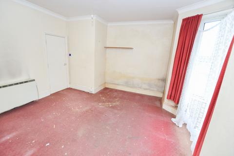 1 bedroom flat for sale, Church Road, Clacton-On-Sea CO15