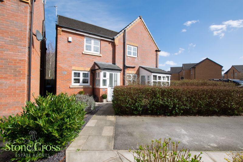 Thorncroft Avenue, Astley M29 7TG 2 bed semidetached house £179,950