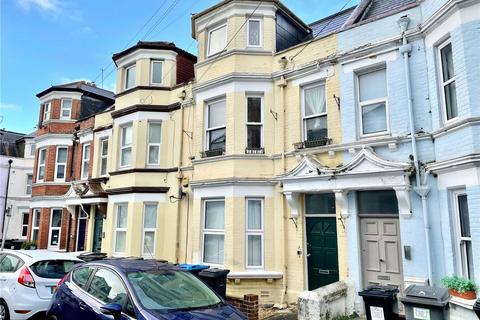 Flat 2, 1 Eldon Place, Bournemouth, BH4 9AZ