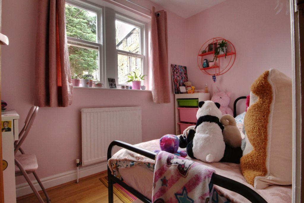 Bedroom 2 (Single)