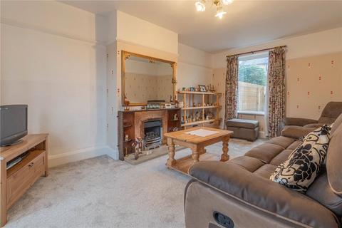 3 bedroom semi-detached house for sale - Sandylands, Netherton, Huddersfield, HD4