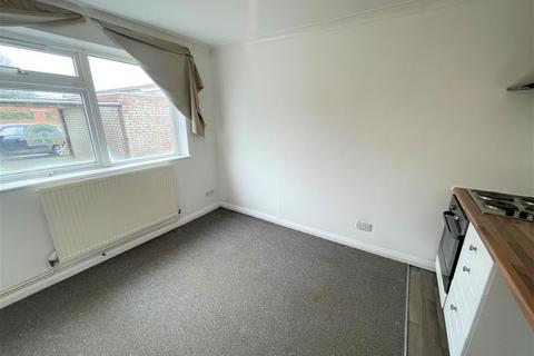 1 bedroom in a house share to rent - Creswick Road, Knowle West, Bristol