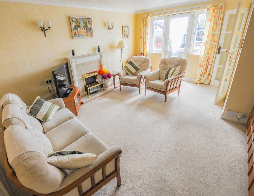 Poole Road, Wimborne, BH21 2 bed retirement property for sale £135,000