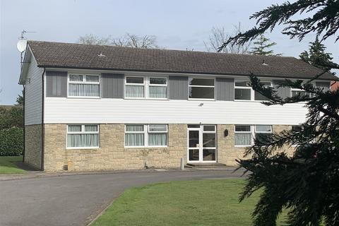 7 Cedar Close, Staines-upon-thames, TW18 2TF