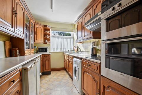 7 Cedar Close, Staines-upon-thames, TW18 2TF
