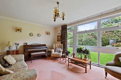 7 Cedar Close, Staines-upon-thames, TW18 2TF