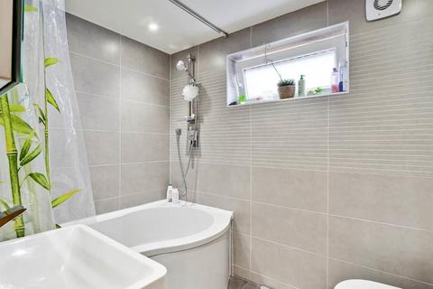 62 Reedsfield Road, Ashford, TW15 2HE