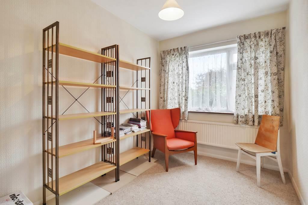 Bedroom 2 60 D felham road.jpg