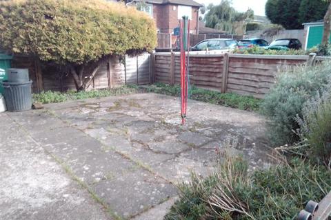 60d Feltham Road, Ashford, TW15 1DH