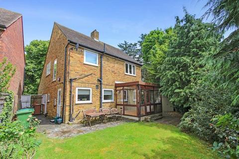 7 Fifehead Close, Ashford, TW15 3SD