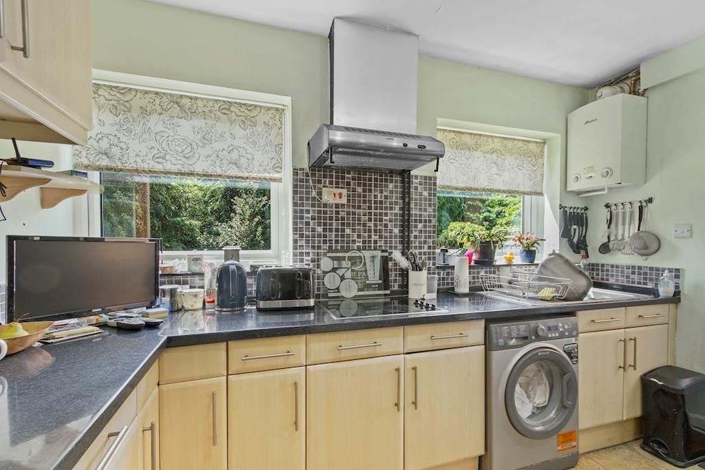 Kitchen - 7 Fifehead Cl  (51)-small.jpg