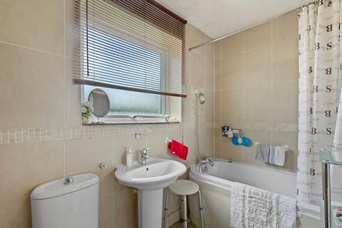7 Fifehead Close, Ashford, TW15 3SD