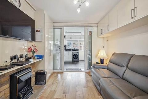 68 Firs Drive, Hounslow, TW5 9TD