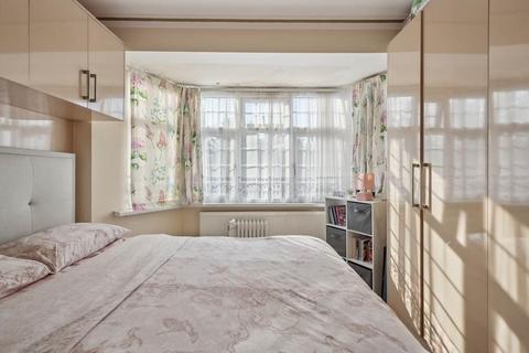 68 Firs Drive, Hounslow, TW5 9TD