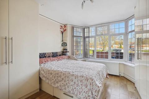 68 Firs Drive, Hounslow, TW5 9TD