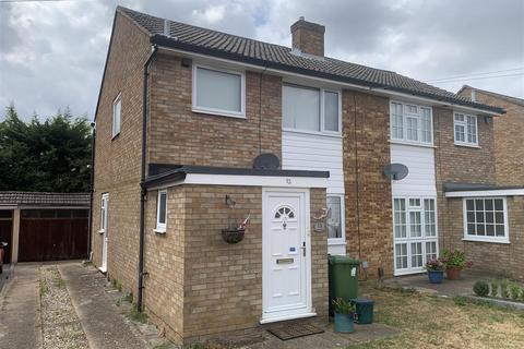 13 Dukes Close, Ashford, TW15 1BQ