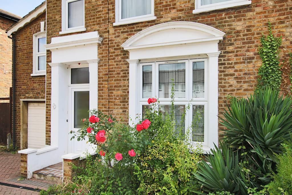 House front 2 PP - 24 Stanwell Rd (171)-small.jpg