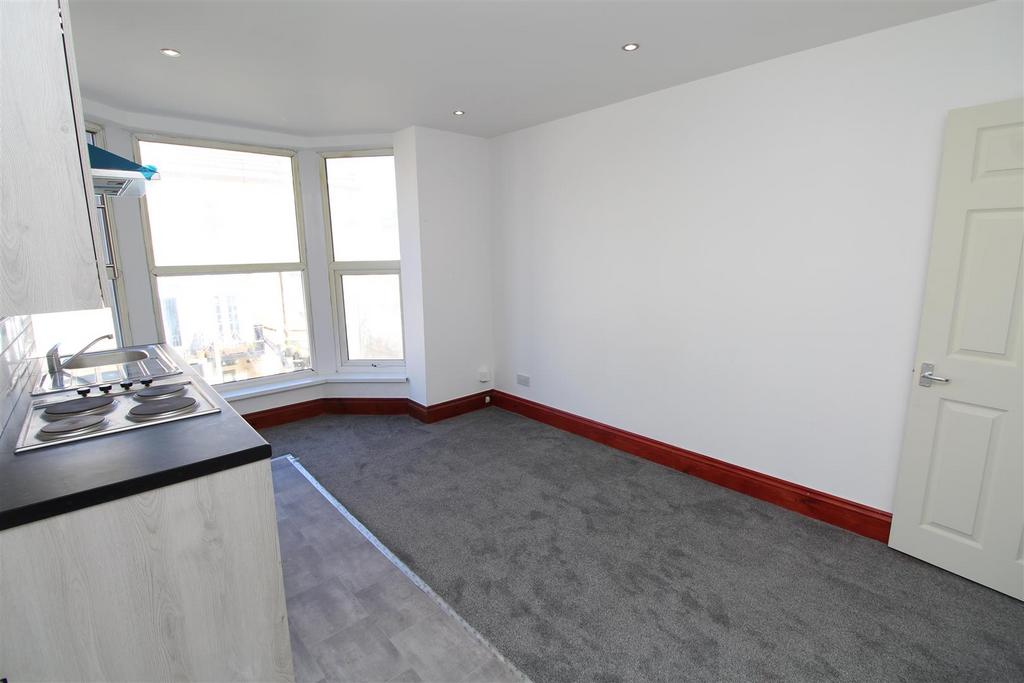 59 Osborne Road, Blackpool 1 bed property £465 pcm (£107 pw)