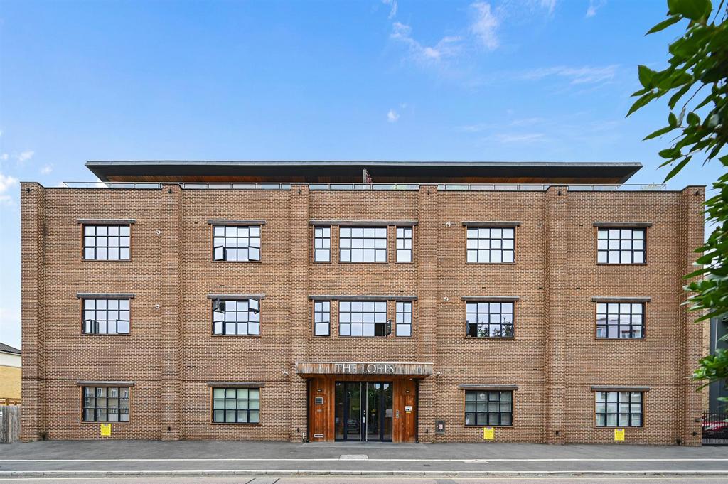 BCLR - 15 Loft Appartments - Exterior1 (1).jpg