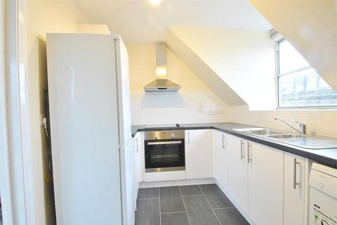 2 bedroom flat to rent, Parsons Lodge, Priory Road, London NW6
