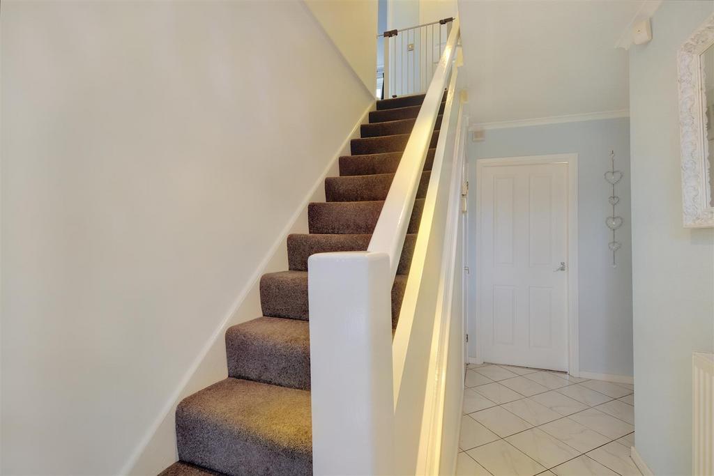 Hallway 1.jpeg