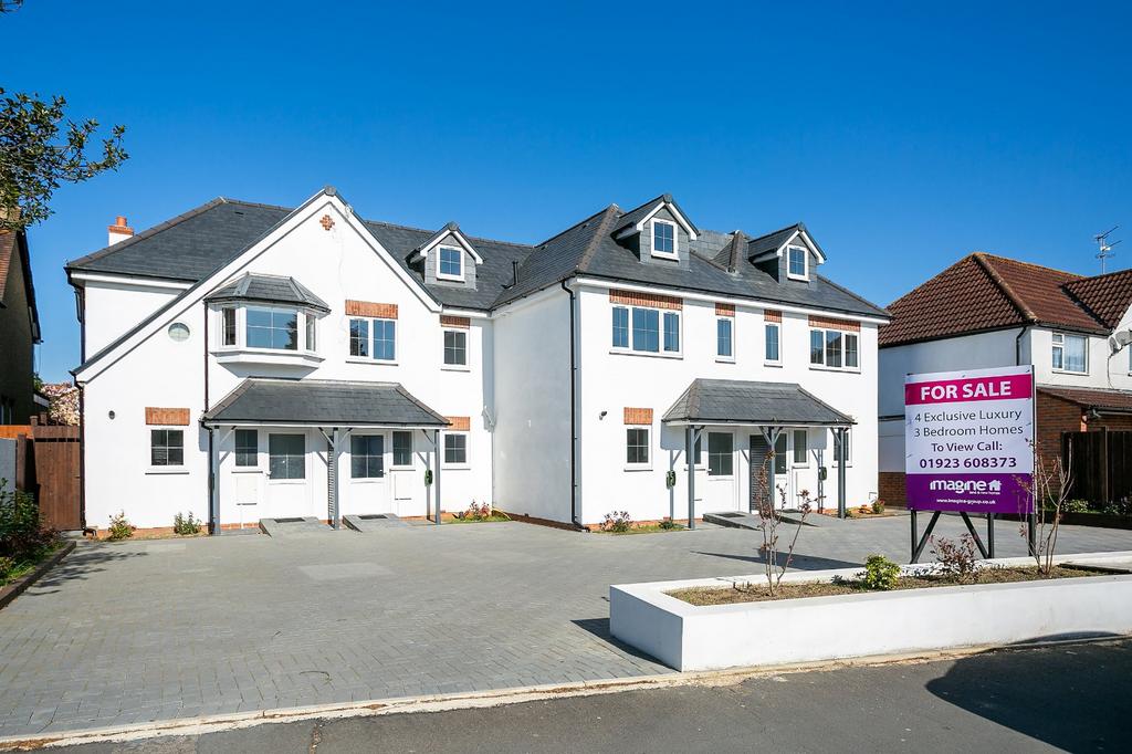 St. Albans Road, Watford, Hertfordshire, WD25 3 bed terraced house for