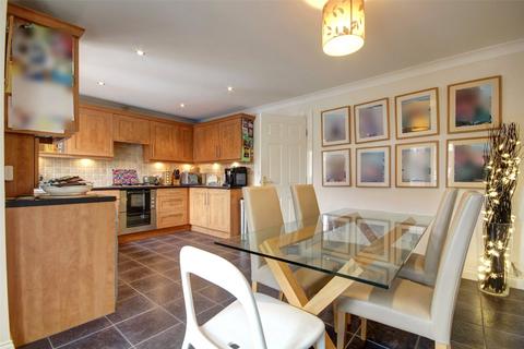 4 bedroom terraced house for sale - Faraday Court, Nevilles Cross, Durham, DH1