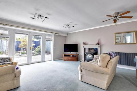 22 Haffenden Road, Tenterden, TN30 6QE