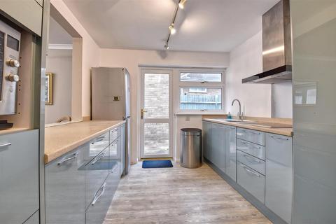 22 Haffenden Road, Tenterden, TN30 6QE