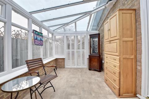 22 Haffenden Road, Tenterden, TN30 6QE