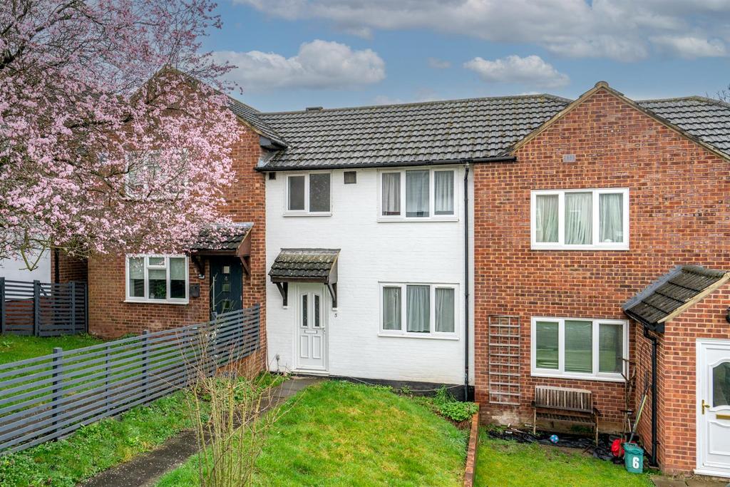 Edward Court, Hemel Hempstead 1 bed terraced house for sale £250,000