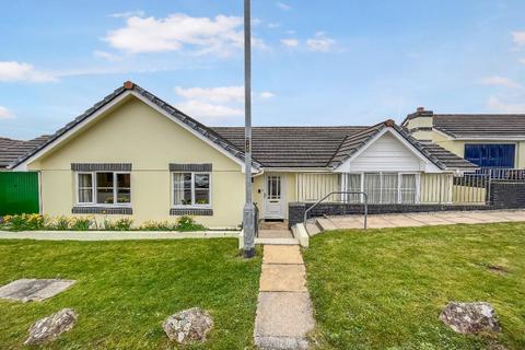4 Read Close, Penryn, TR10 8SE