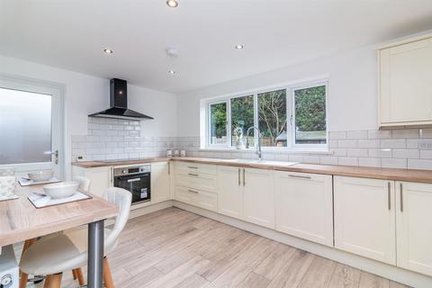 28 Flatts Lane, Calverton, Nottingham, NG14 6JZ