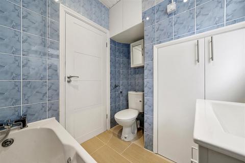 29 The Croft, Wembley, HA0 3EQ